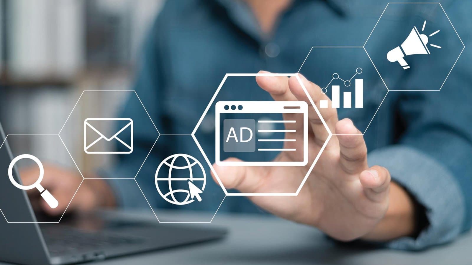 Smartly Data Reveals How AI and Cross-Channel Intelligence Are Reshaping Marketing